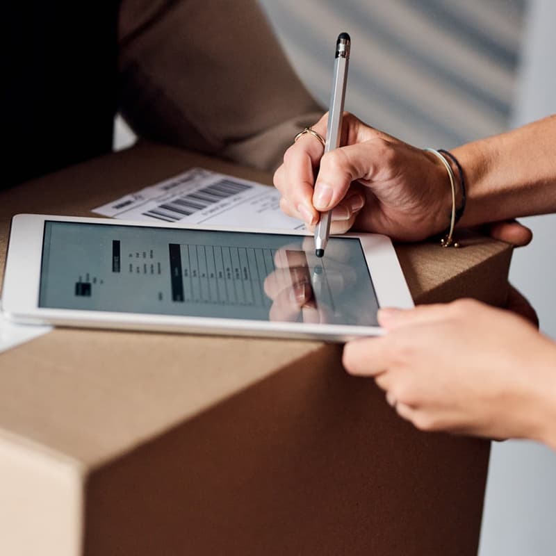 Descubre nuestro servicio de locker y paquetería